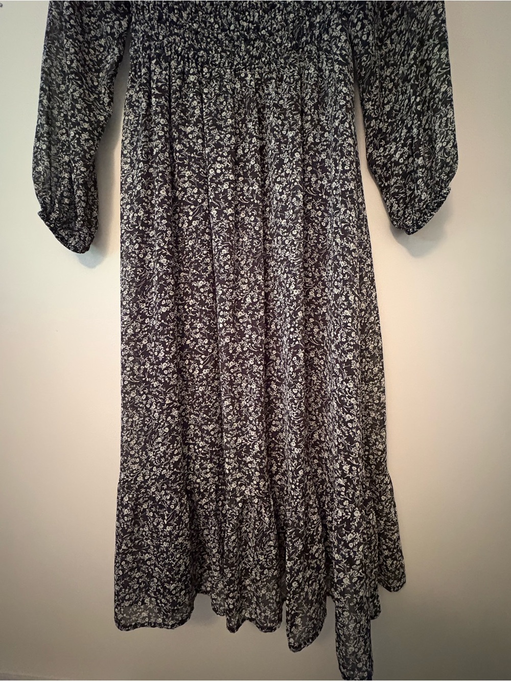 Black Floral Smocked Long Sleeve Midi Dress Small - Picture 4 of 10